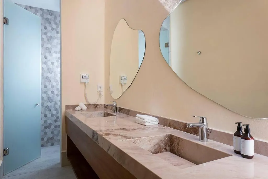טולום Luxury Villa At Exclusive Gated Community La Privada Aldea Zama, 5 Bedroom Private Pool & Concierge Service מקסיקו