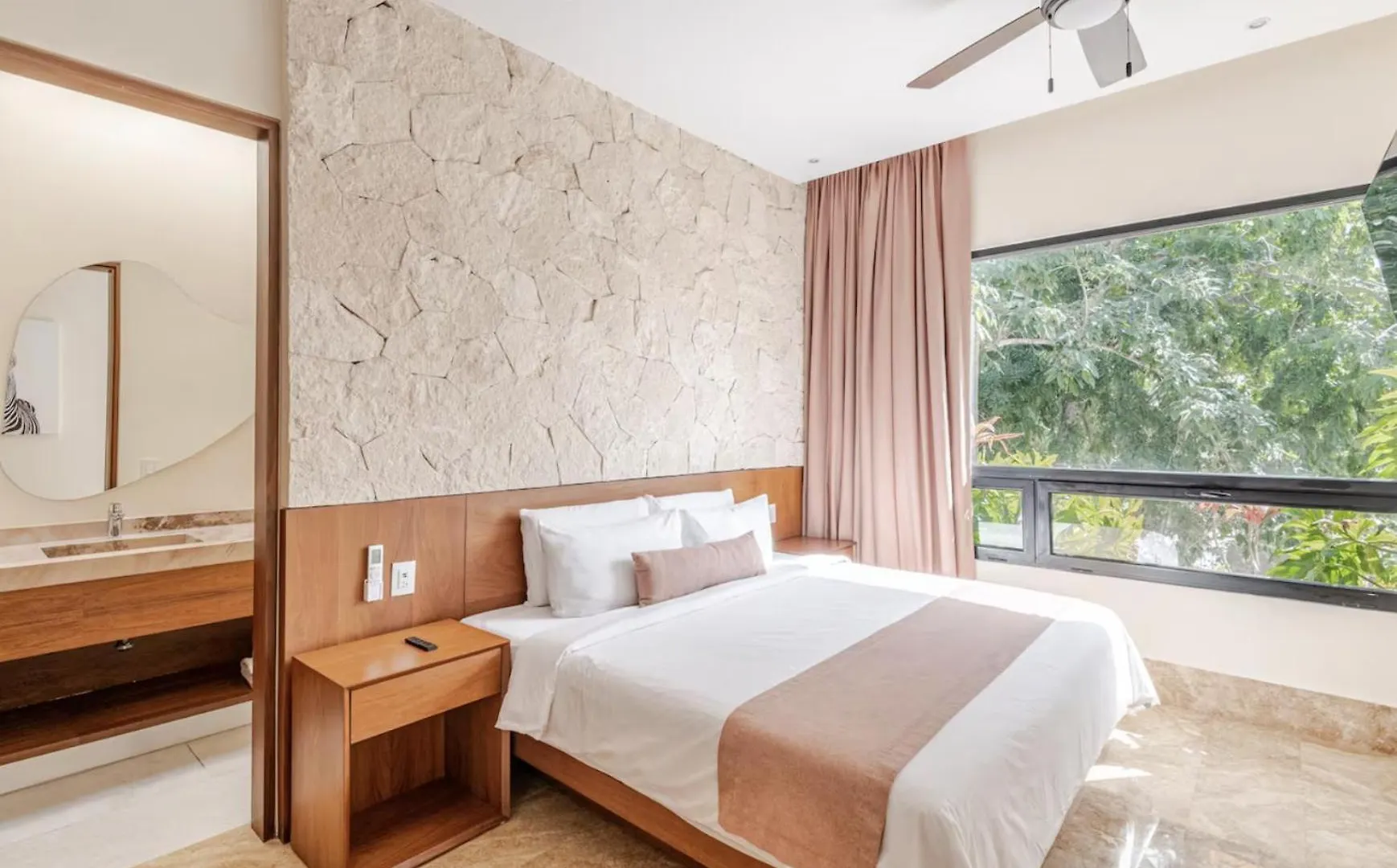 Luxury Villa At Exclusive Gated Community La Privada Aldea Zama, 5 Bedroom Private Pool & Concierge Service Tulum