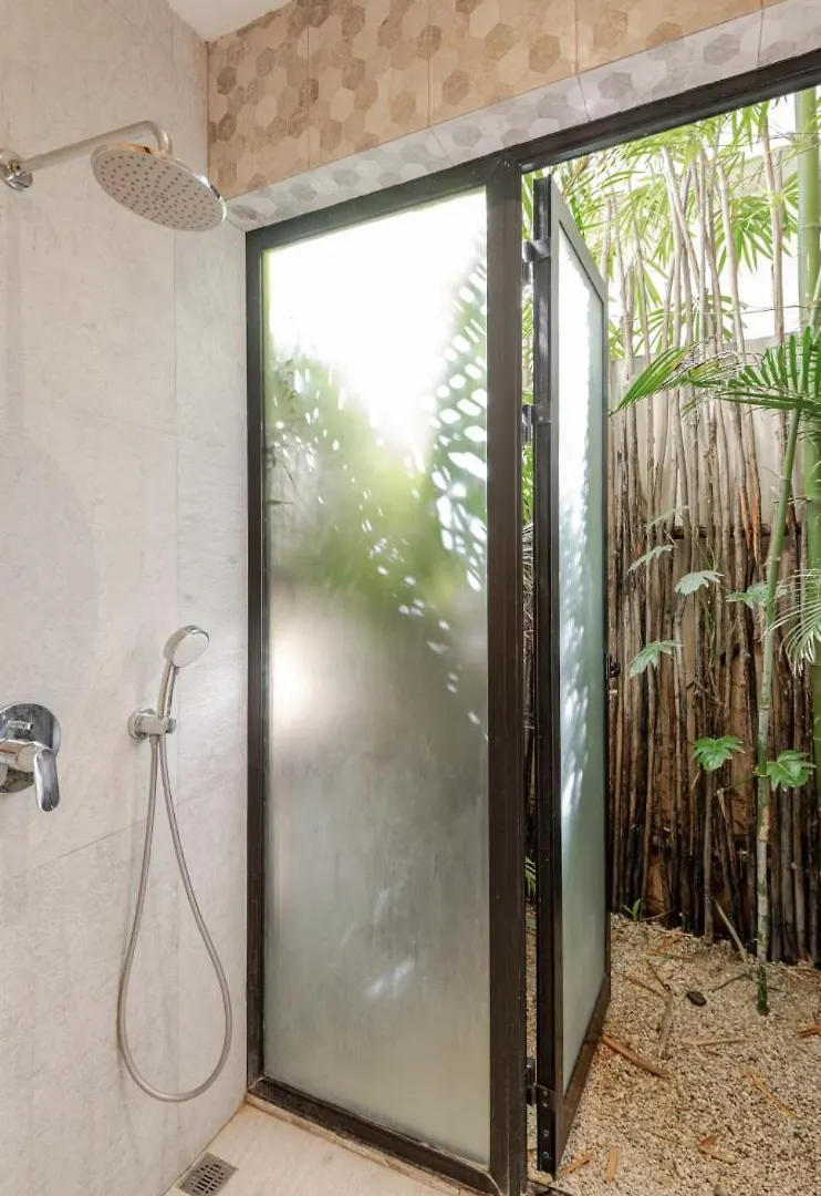 Luxury Villa At Exclusive Gated Community La Privada Aldea Zama, 5 Bedroom Private Pool & Concierge Service Tulum